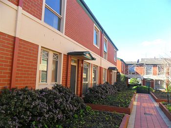 Australian Home Away @ Box Hill 32 - Maitland Accommodation 9