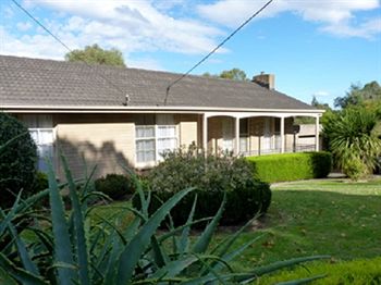Australian Home Away @ Doncaster Grange Park - Maitland Accommodation 8