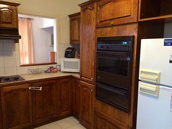 Australian Home Away @ Doncaster Grange Park - Maitland Accommodation 12