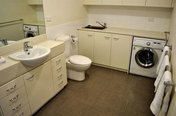 Albert Road Serviced Apartments - Maitland Accommodation 10