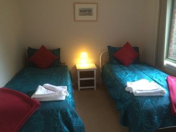 Australian Home Away Ringwood @ Bardia - Maitland Accommodation 11