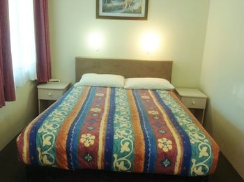 Ashton Townhouse Motel And Suites - Maitland Accommodation 3
