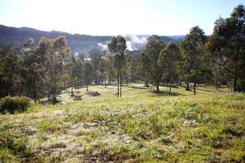 Yabbaloumba Retreat - Maitland Accommodation 21