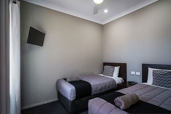 Akuna Motor Inn And Apartments - Maitland Accommodation 5