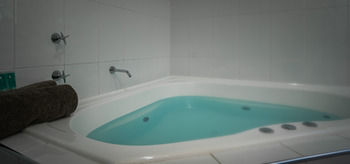 Akuna Motor Inn And Apartments - Maitland Accommodation 16