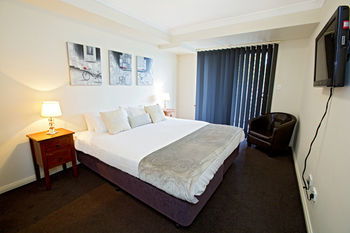 Astina Serviced Apartments - Central - Maitland Accommodation 5