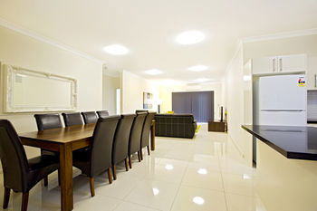 Astina Serviced Apartments - Central - Maitland Accommodation 7