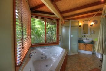 Maleny Tropical Retreat Balinese B&b - Maitland Accommodation 25