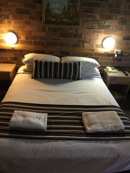 Avoca Beach Hotel & Resort - Maitland Accommodation 11