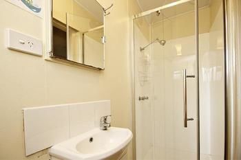 Mapleton Cabins & Caravan Park - Maitland Accommodation 2