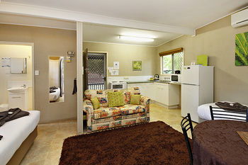 Mapleton Cabins & Caravan Park - Maitland Accommodation 22