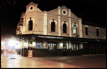 Peden's Hotel - Maitland Accommodation 14