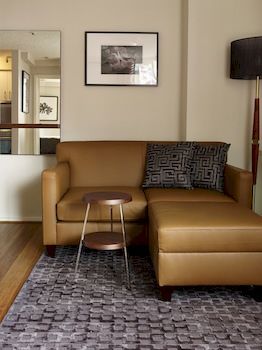 CBD Vistas - Maitland Accommodation 15