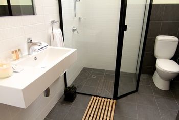 Apartment2c - Old Hat Factory - Maitland Accommodation 0