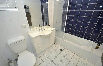 Darlinghurst 403 Pop Furnished Apartment - Maitland Accommodation 0