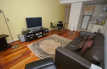 Homebush 3 Ben Furnished Apartment - Maitland Accommodation 7
