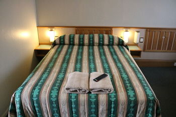 The Hermitage Motel - Maitland Accommodation 2