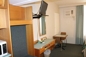 The Hermitage Motel - Maitland Accommodation 8