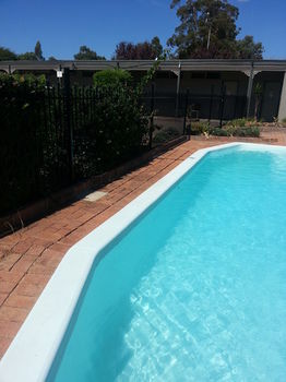 The Hermitage Motel - Maitland Accommodation 15