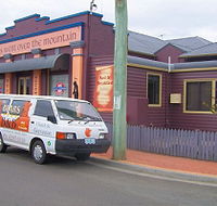 Bears Went Over the Mountain - Maitland Accommodation