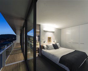 Avalon City Retreat - Maitland Accommodation 0