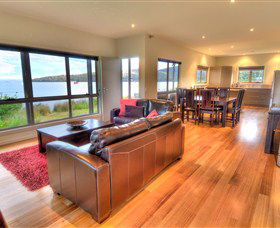 Tides Reach - Maitland Accommodation 0