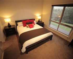 Tides Reach - Maitland Accommodation 2