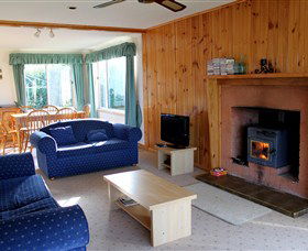 Castaway Cottage - Maitland Accommodation 1
