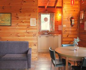 Gumleaves Bush Holidays - Maitland Accommodation 1