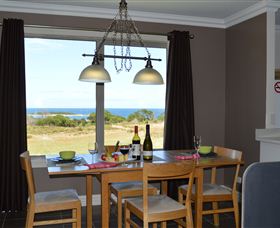 A Portside Experience - King Island - Maitland Accommodation 0