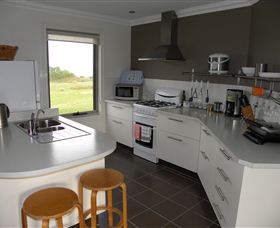 A Portside Experience - King Island - Maitland Accommodation 3