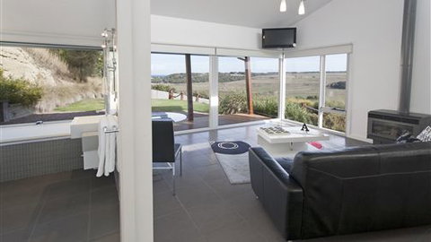 Anchors Beach House - Maitland Accommodation 6