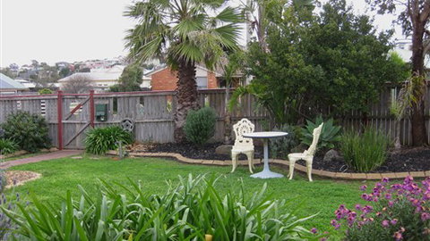 Bells By The Beach Holiday House Ocean Grove - Maitland Accommodation 6