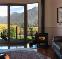 Cathedral Valley Farm - Maitland Accommodation