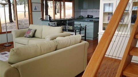 Rotherlea Lodge - Maitland Accommodation 7