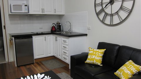 Hidden Treasure At Pirates Bay - Maitland Accommodation 5