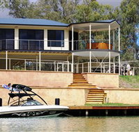 Cascades on the River - Maitland Accommodation