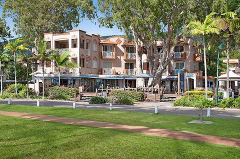 Alassio On The Beach - Maitland Accommodation 1