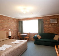 Allan Cunningham Motel and Old Wagon Restaurant - Maitland Accommodation