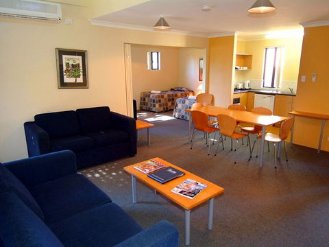 Amalfi Resort - Maitland Accommodation 0