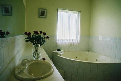 Australian Homestead - Maitland Accommodation 1