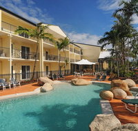 Cairns Queenslander Hotel  Apartments - Maitland Accommodation