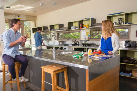 Apollo Bay Eco YHA - Maitland Accommodation 5