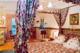 Fernglade On Menzies - Maitland Accommodation 4