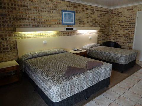 Gin Gin Central Motel - Maitland Accommodation 1