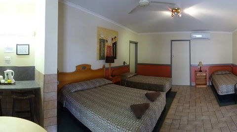 Gin Gin Central Motel - Maitland Accommodation 2