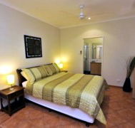 Ochre Moon BB - Maitland Accommodation