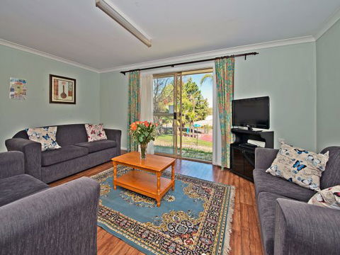 Acclaim Pine Grove Holiday Park - Maitland Accommodation 5
