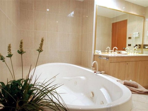 Hermitage Campbelltown - Maitland Accommodation 2