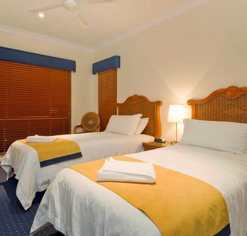 Tinaroo Lake Resort - Holiday Apartments - Maitland Accommodation 8